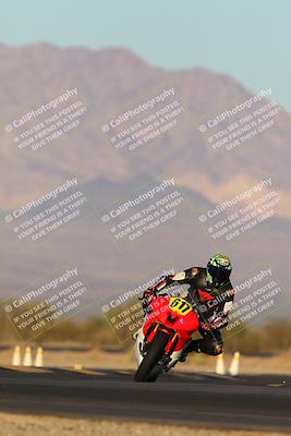 media/Dec-07-2024-CVMA (Sat) [[21c5f1ef85]]/Race 13-Amateur Supersport Middleweight/